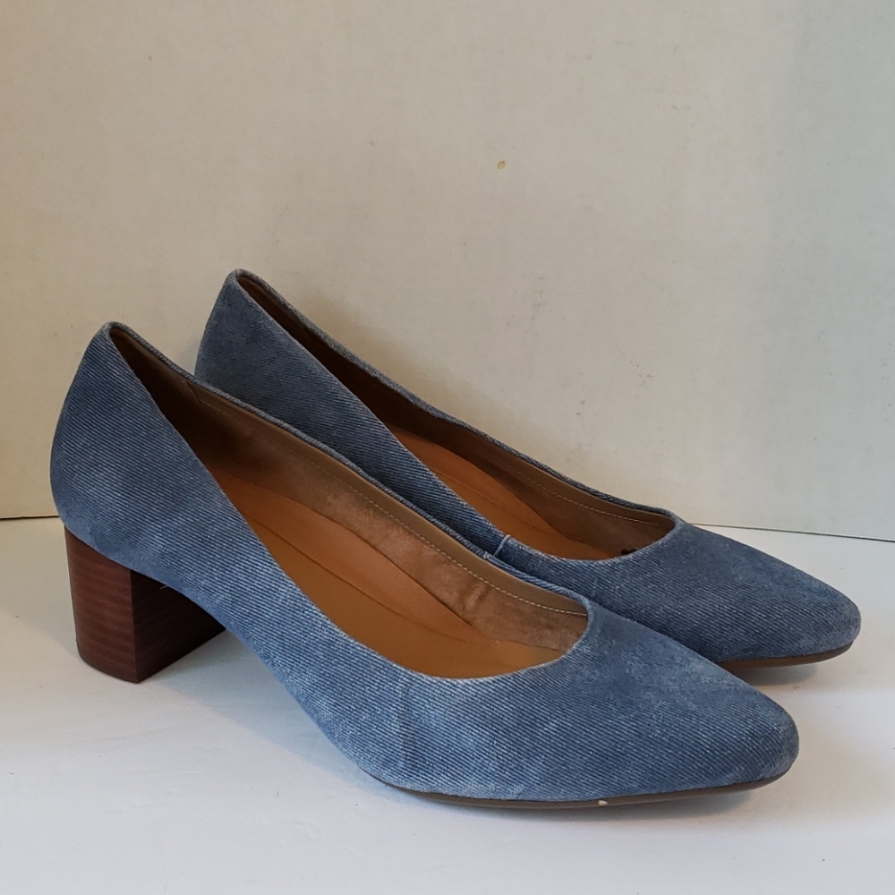 Aerosoles blue leather shoes size 12 EUC